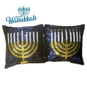 HANUKAH MENORAH SEQUIN PILLOWS FESTIVE LIGHTS 18x18 SET OF 2 EXCELLET CONDITION